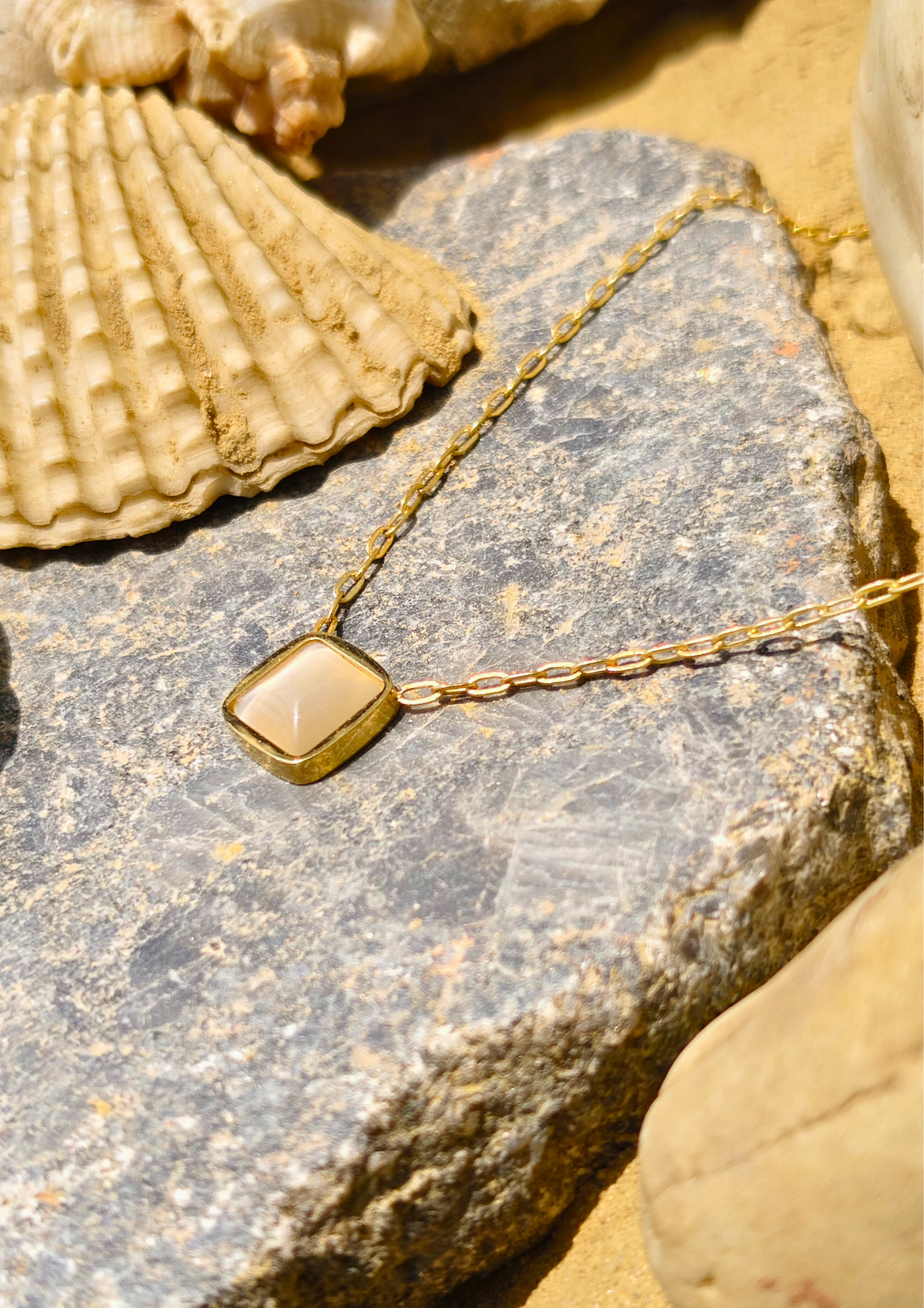 seora Celestia Spark Chain necklace featuring golden thread design and cosmic square charm – anti tarnish, waterproof, trendy Seoraajewels statement pendant.