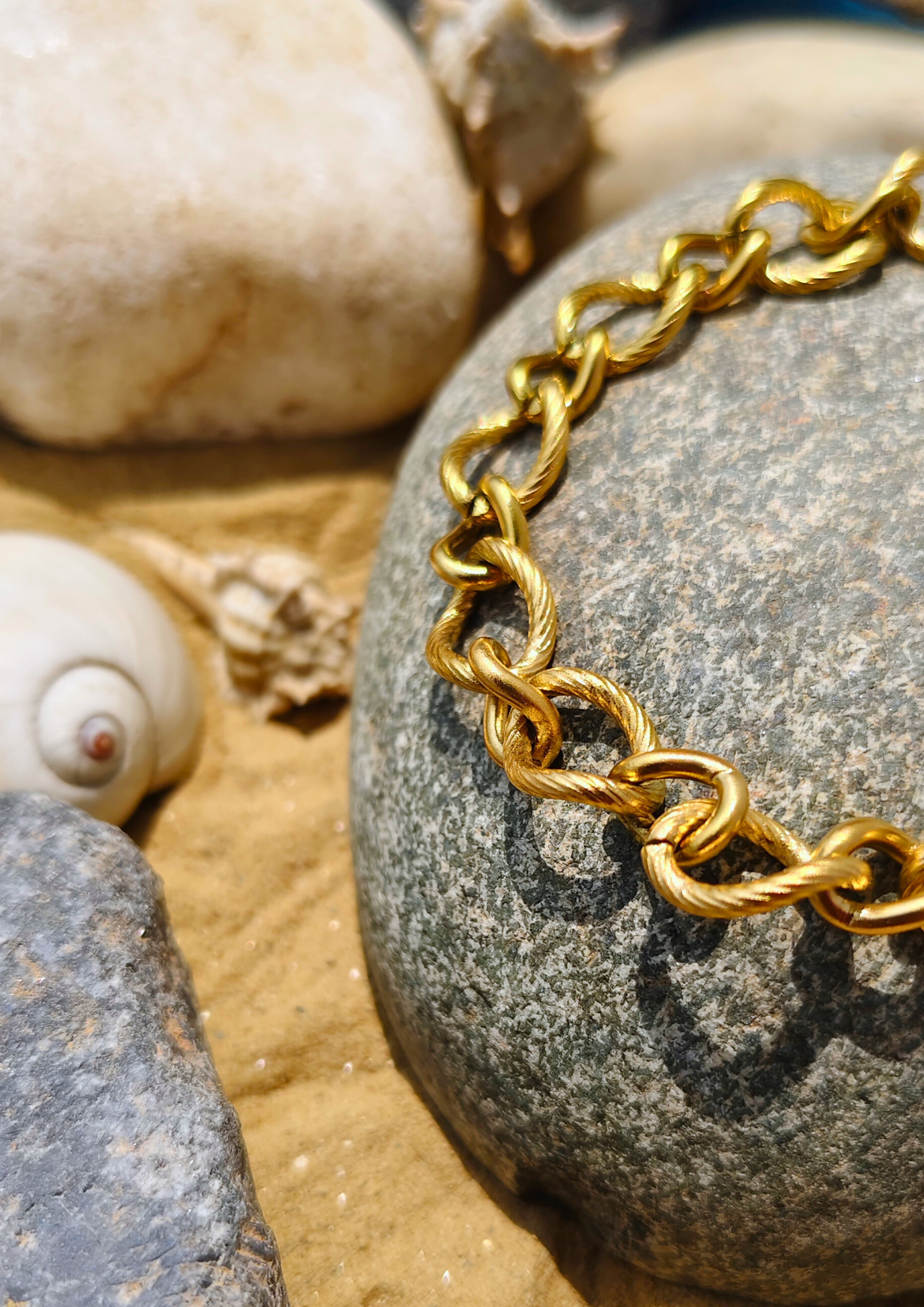 Sioaa Orbit Links Bracelet – Timeless Textured Gold Chain Link Jewellery | Waterproof, Durable & Everyday Wear by Seoraajewels