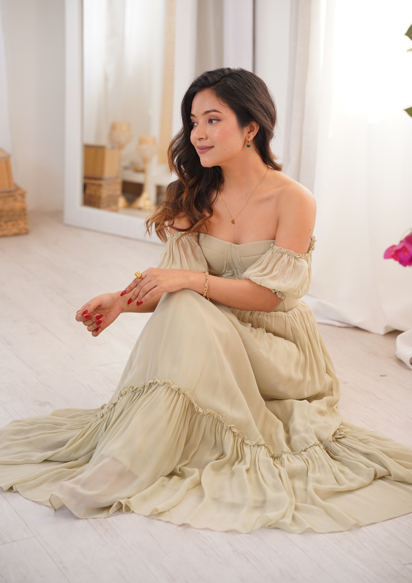 Theresa Long Georgette Dress Seoraa Theresa Long Georgette Dress Seoraa