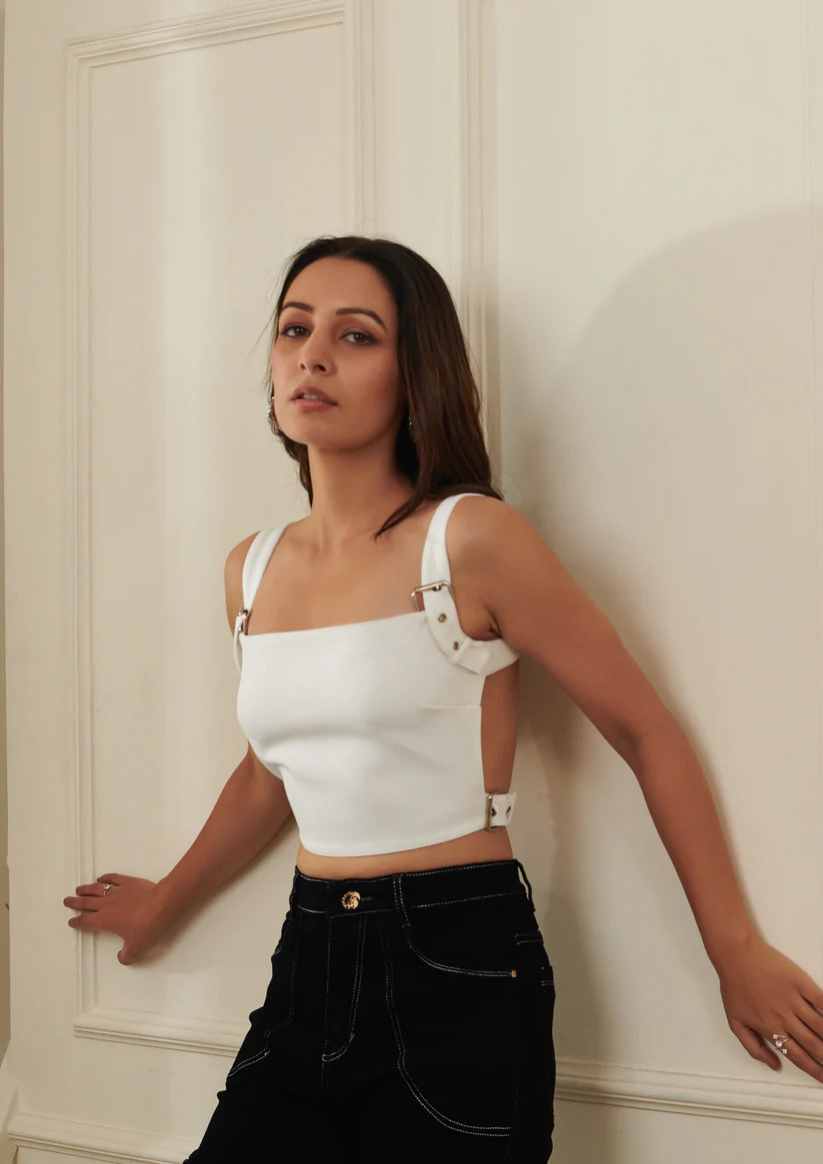 Seoraa white banana crepe Sofia buckle crop top with adjustable straps and side buckle—perfect for date nights, rooftop brunches, or party layering.