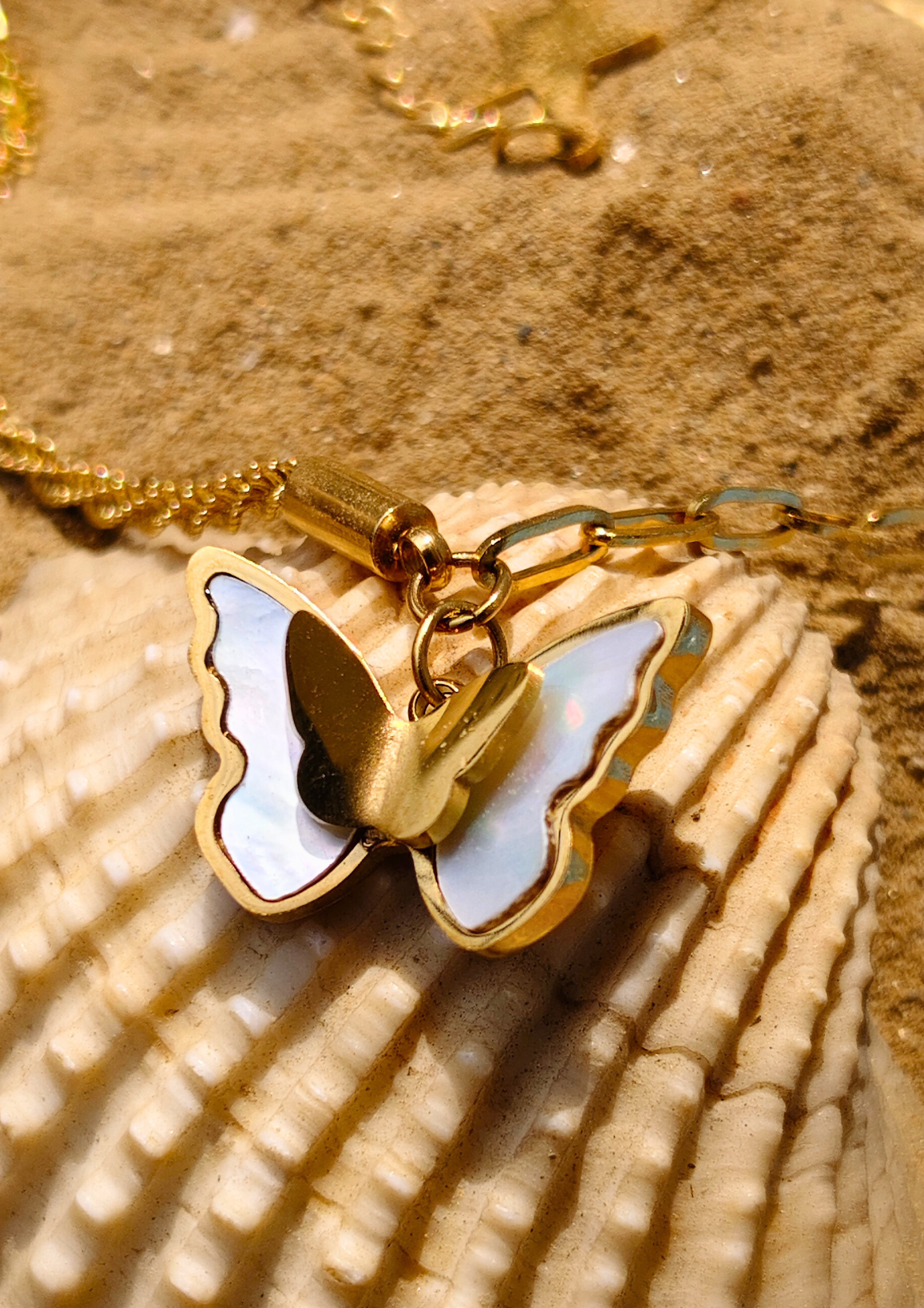 Sioraa Chronos Butterfly Bracelet – Anti Tarnish Gold Plated delicate chain with butterfly charm, trendy waterproof jewellery by Seoraajewels.